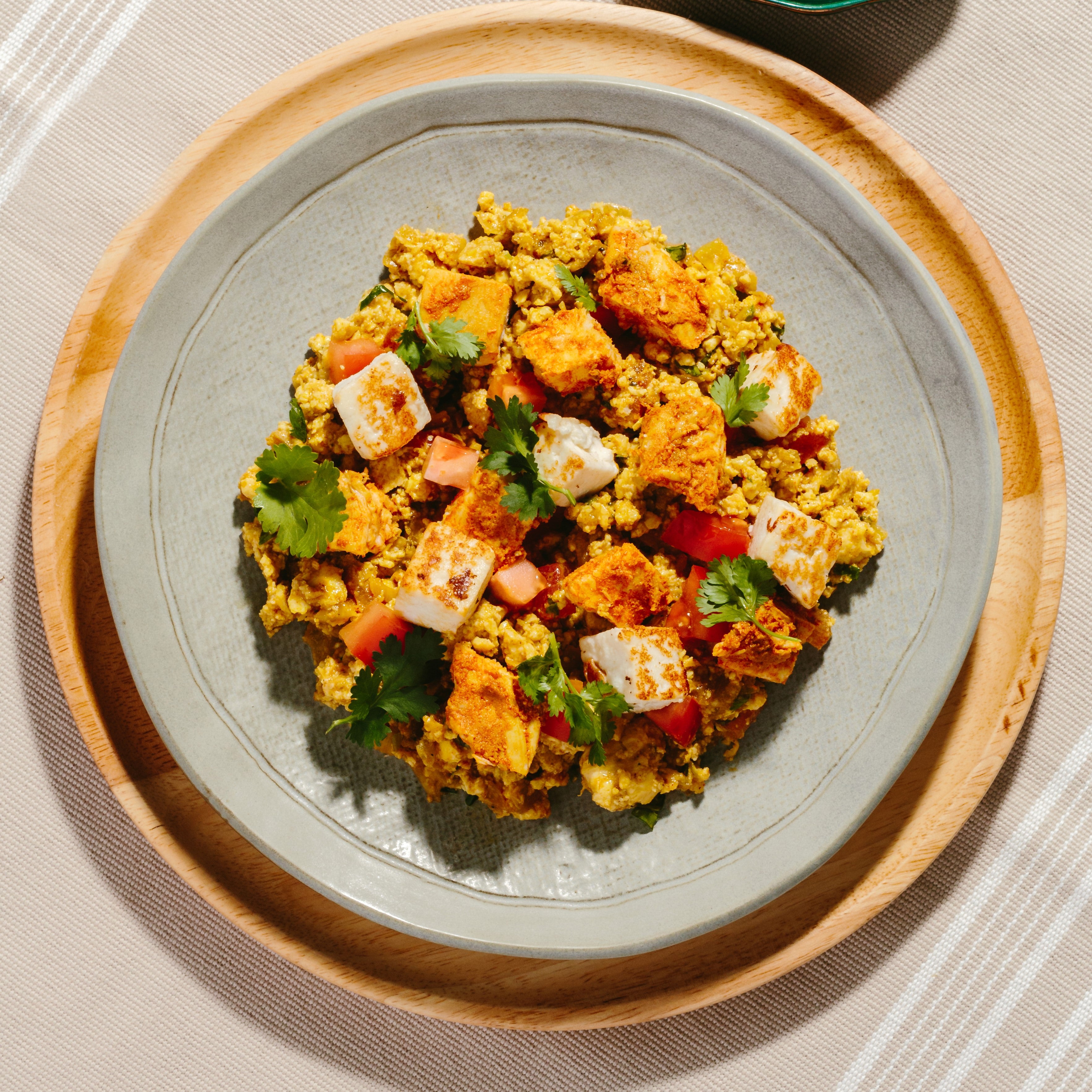 Spiced Chicken & Indian Scrambled Egg with Paneer Cheese, Chili & Toma