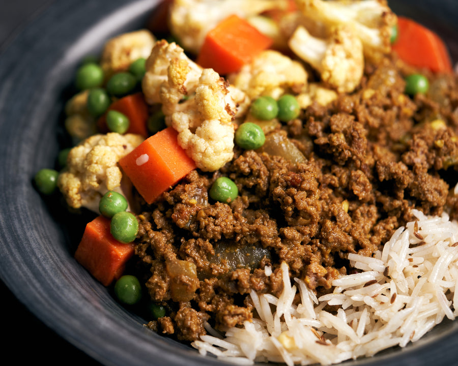 Beef Keema Minced Curry with Green Peas, Carrots, Curried Cauliflower & Basmati Rice