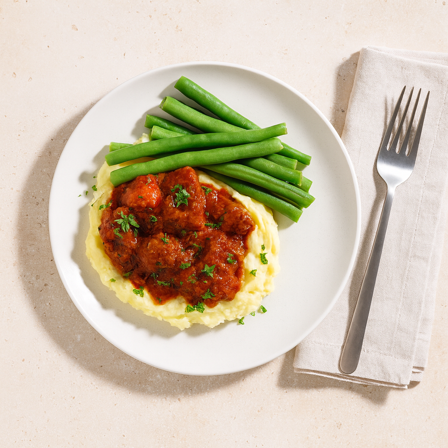 Hungarian Beef Goulash with Sauteed Green Bean & Carrot