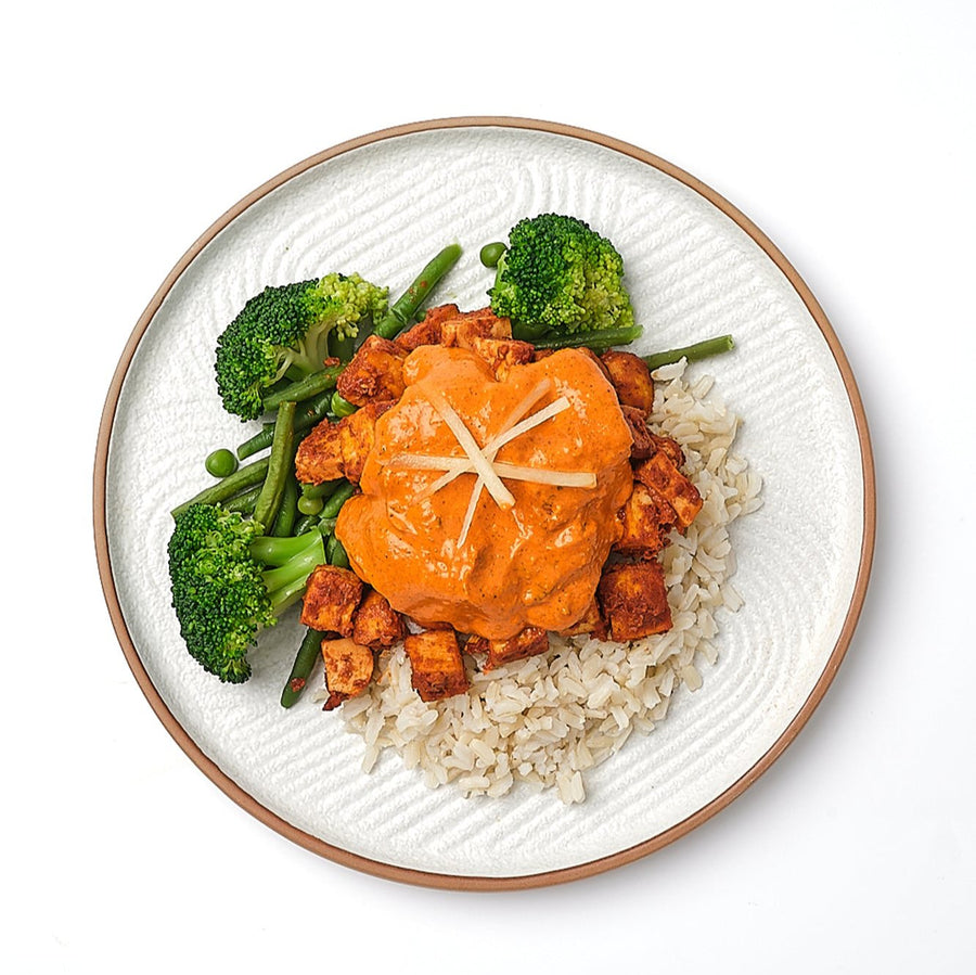 Makhani Lite Coconut Tofu with Broccoli & Green Beans & Brown Rice