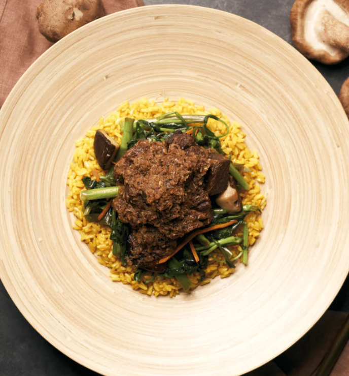 Padang Pulled Shiitake Rendang with Morning Glory, Shredded Carrots & Brown Rice