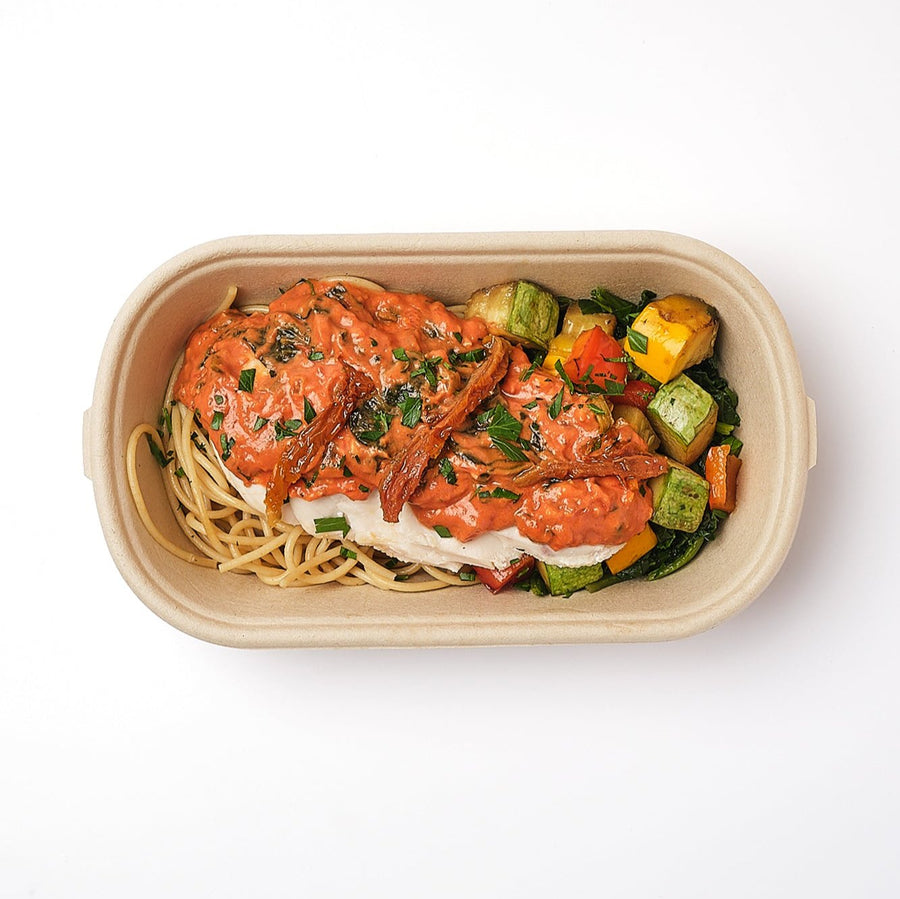 Tuscan Chicken with Sundried Tomatoes, Spinach and Zucchini