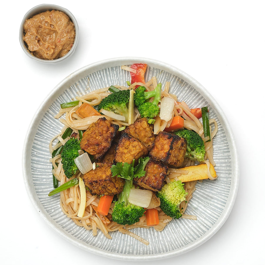 Satay Marinated Tempeh with Potato, Steamed Broccoli, Satay Sauce & Pad Thai